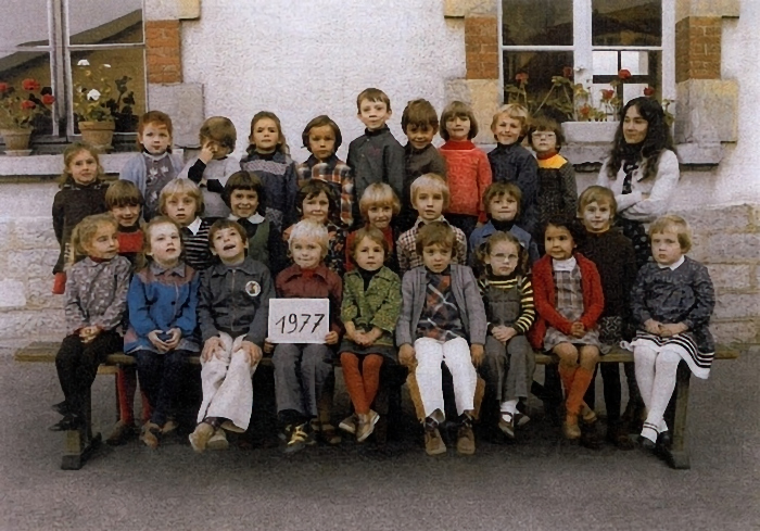 [Photographie de classe 1977]